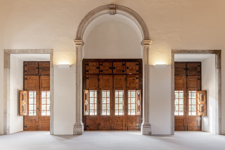 Центр мероприятий Convento do Beato / RISCO - Фотография интерьера, фасад, колонна, арка, окна
