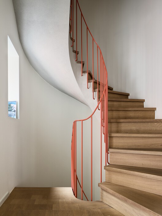 Пассивный дом Werfstraat / Bovenbouw - Фотография интерьера, лестница, перила