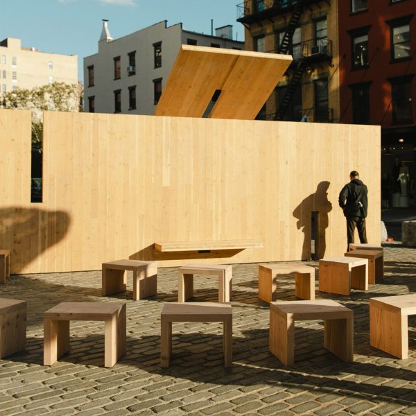Бамбуковый навес и пространство из CLT в Design Pavilion в Нью-Йорке