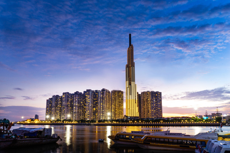 25 самых высоких зданий в мире — изображение 17 из 25