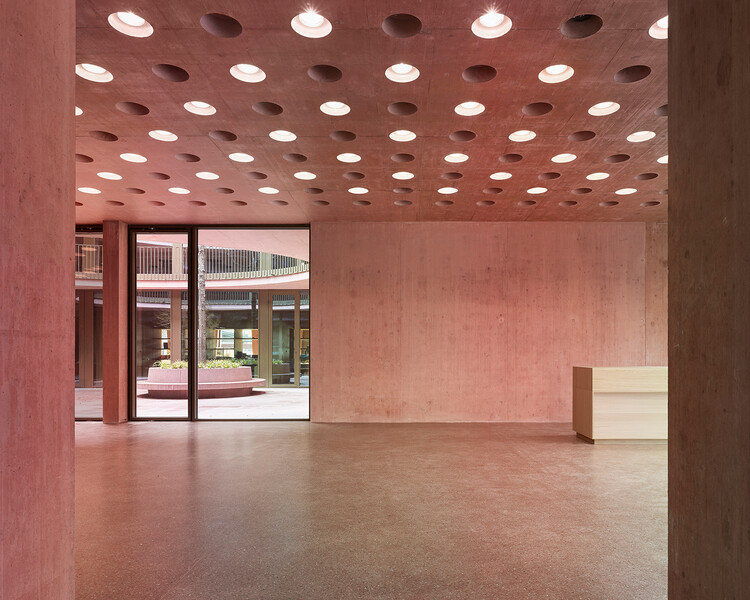 Штаб-квартира Jägerbau / Innauer-Matt Architekten - Фотография интерьера, колонна