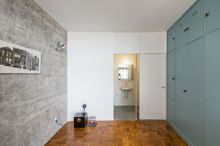 Квартира Копан / Vereda Arquitetos - Фотография интерьера, ванная комната, дверь