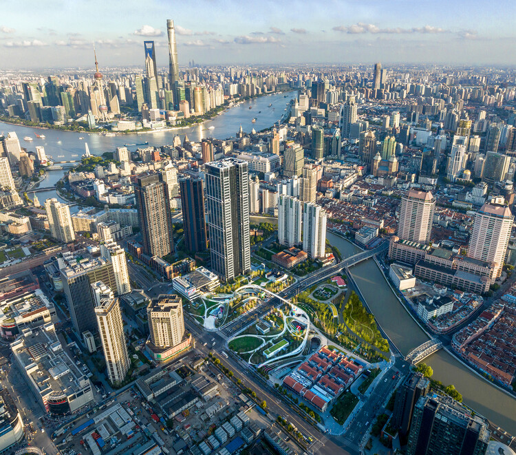 Ландшафтный дизайн Шанхая Сухэ MixC World / Lab D+H - Фотография экстерьера, городской пейзаж