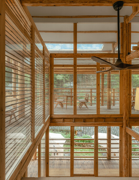Колодец на Террансе / ATLAS STUDIO - Фотография интерьера, балка, окна