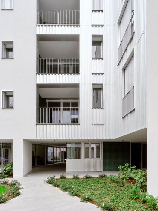 Pichi 12 Housing / Park Associati - Фотография экстерьера, окна, фасад