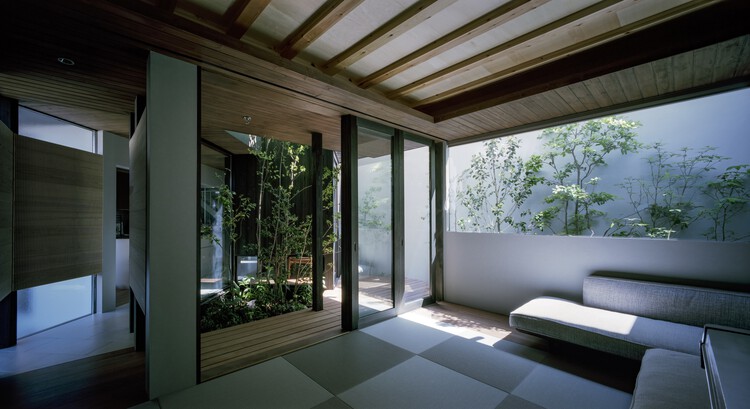 Дом в Фуджидере / FujiwaraMuro Architects - Фотография интерьера, окна