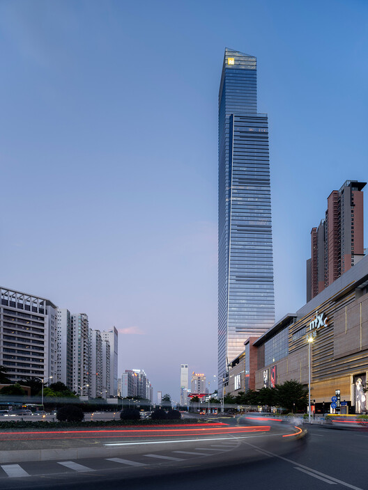 Башня ресурсов Китая в Гуанси получила награду «Лучшее самое высокое здание» Совета по высотным зданиям и городской среде обитания 2023 – изображение 2 из 4