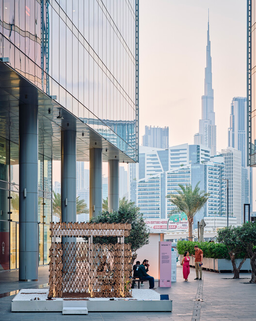 Интеграция наследия и инноваций: 7 архитектурных инсталляций на Неделе дизайна в Дубае 2023 — изображение 7 из 41