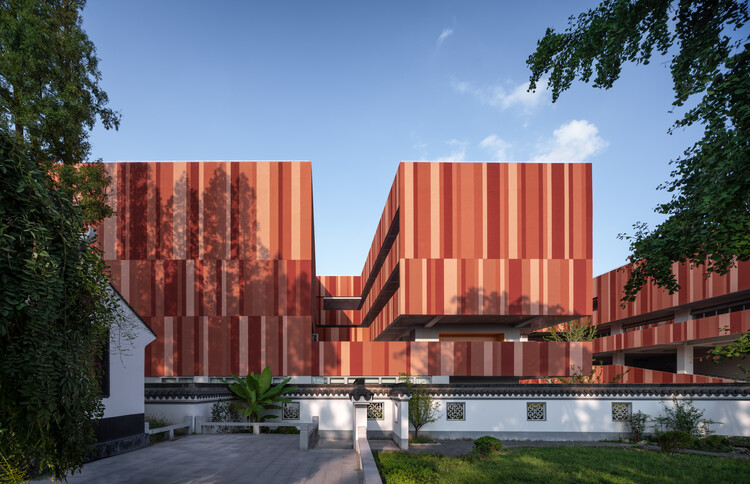 Начальная школа Фэнпу / Архитектура Уян – фотография экстерьера, кирпич, фасад
