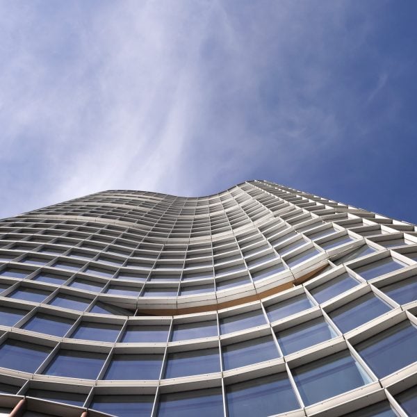 KPF создает небоскреб «водной формы» в Ванкувере