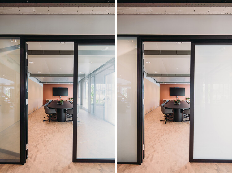Головной офис Антура, Блейсвейк / Atelier PRO Architects - Фотография интерьера, стул, окна, фасад