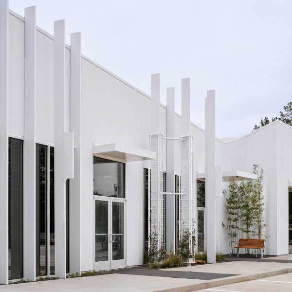 Modu облицовал здание в Хьюстоне «самоохлаждающимися» стенами