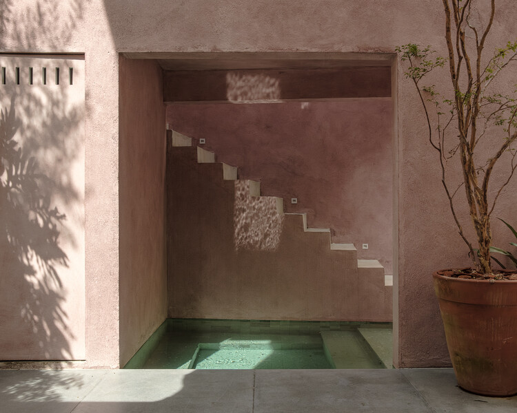 Реконструкция и расширение Casa Vila Mariana / entre escalas - Фотография интерьера, лестницы