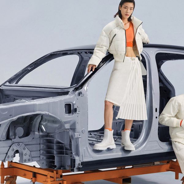 Автопроизводитель Nio представляет модную одежду, изготовленную из отходов собственного производства
