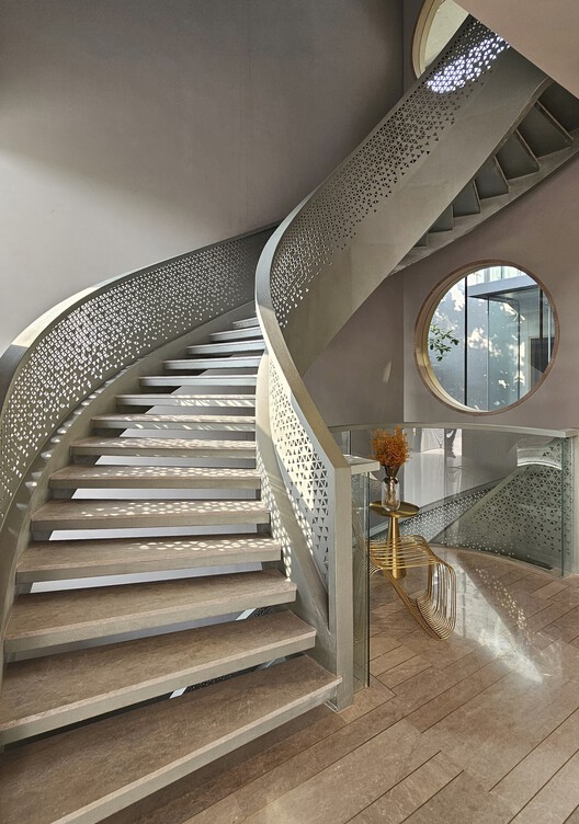 Zen Spaces Residence / Sanjay Puri Architects - Фотография интерьера, лестницы, перила