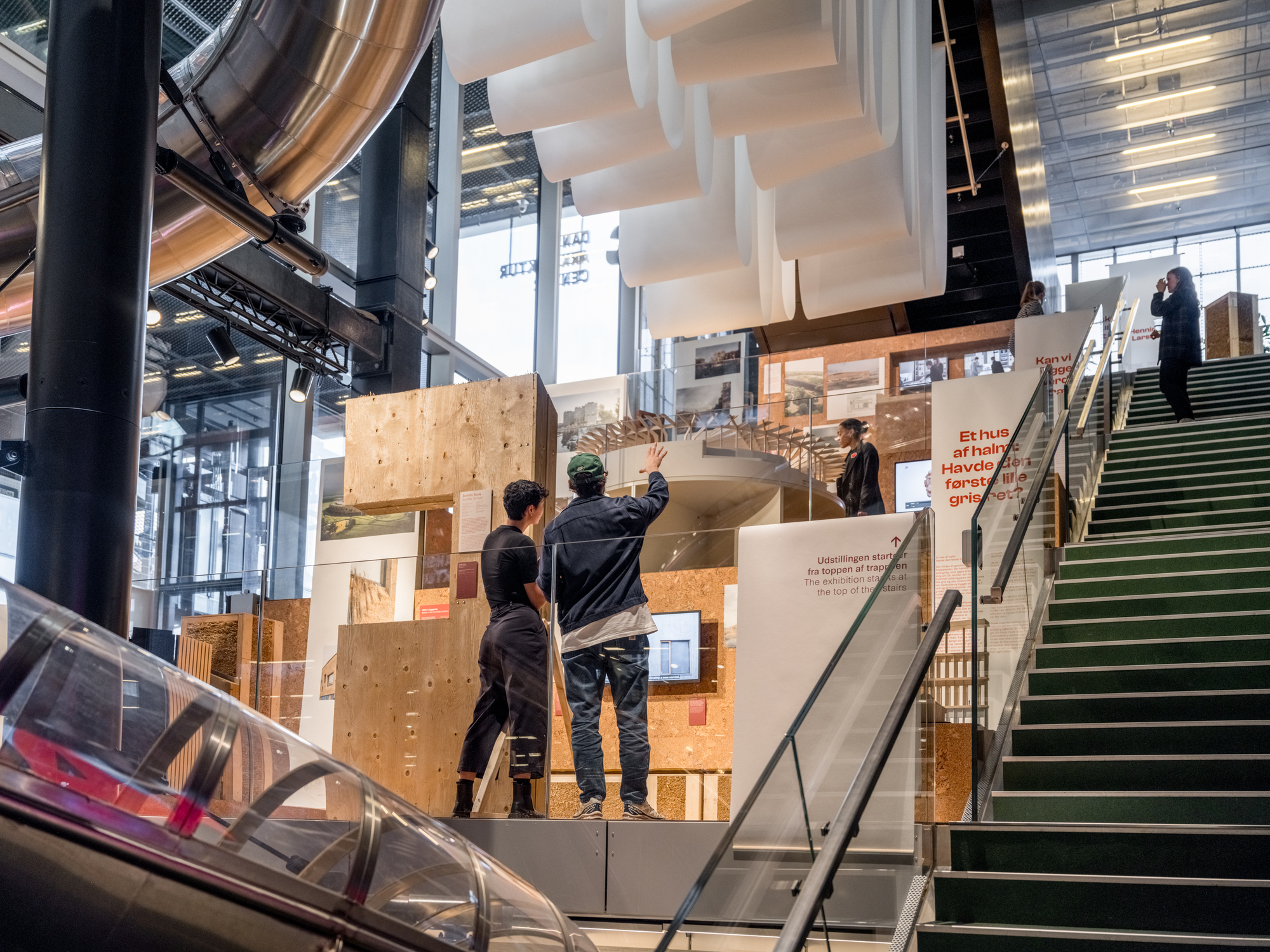 Хеннинг Ларсен исследует архитектуру, благоприятную для климата, на новой выставке в DAC в Копенгагене