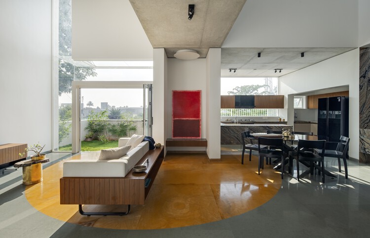 Дом Джоши / Анахата - Фотография интерьера, стул, окна