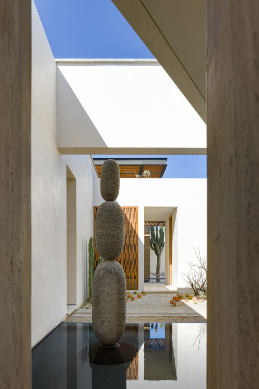 Cima House / R/MA Design Group - Фотография интерьера, стул, колонна