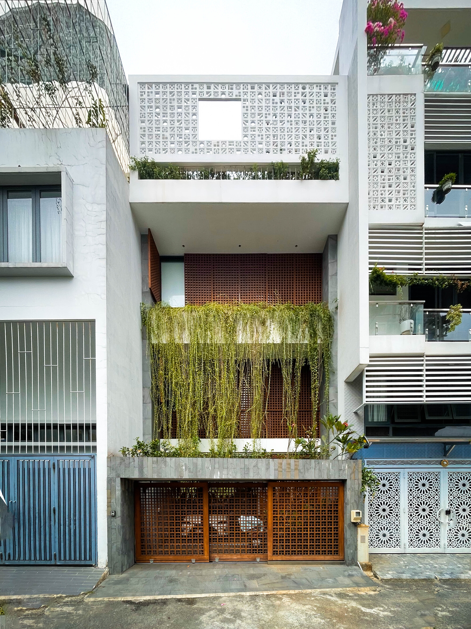 Тканевый дом / Lam Nin Architects + 90odesign