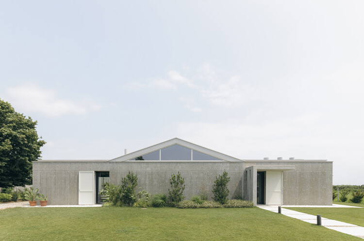 Дом Долор и Глория / Alberto Pizzoli Architetto - Фотография экстерьера, фасад, окна