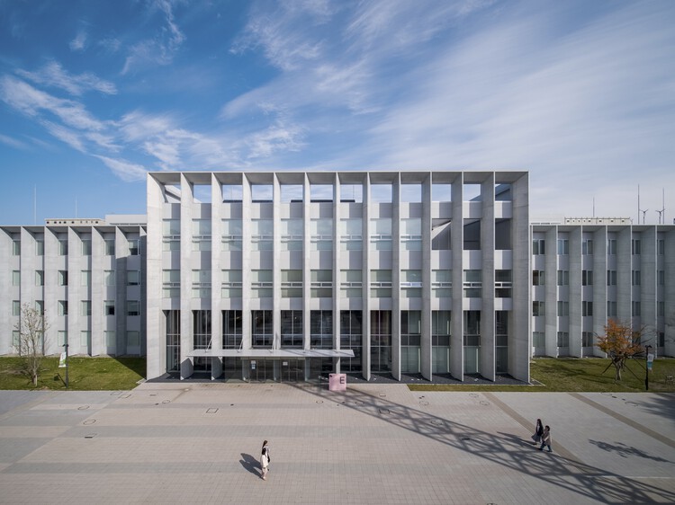 Здания Научного университета Хоккайдо DEF / TAISEI DESIGN Планировщики Архитекторы и инженеры — наружная фотография, окна, фасад