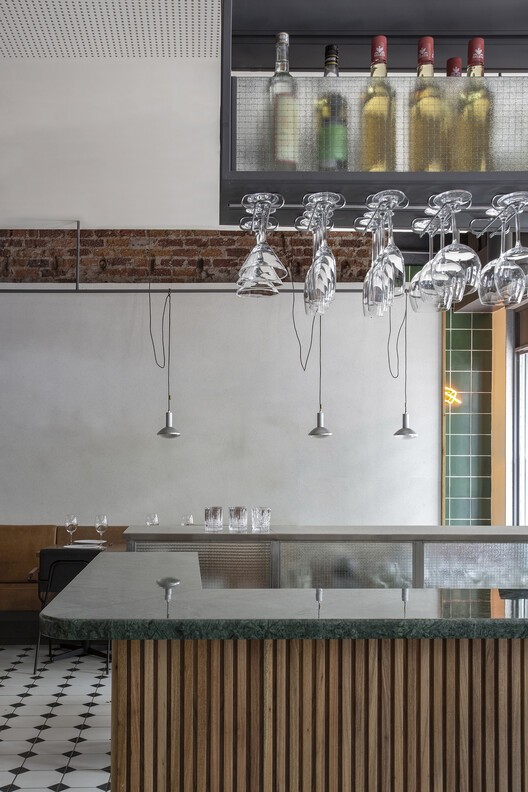 Тото Ипанема / Tadu Arquitetura - Фотография интерьера, кухни, столешницы, стеллажей