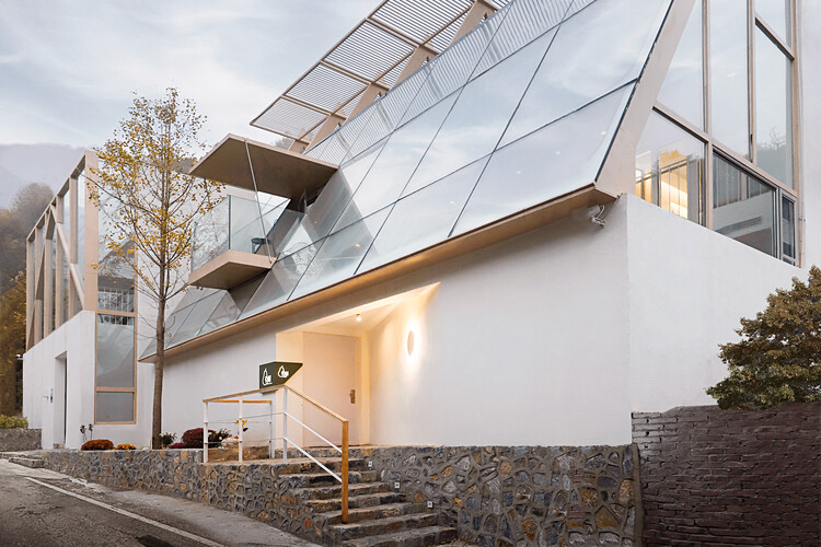 Youli B＆B / Brick&Cube Architects - Экстерьерная фотография, лестница, фасад, окна, перила