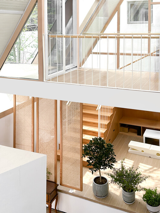 Youli B＆B / Brick&Cube Architects — Фотография интерьера, окна, перила