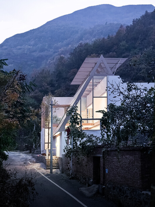 Youli B＆B / Brick&Cube Architects – Фотография экстерьера, окна