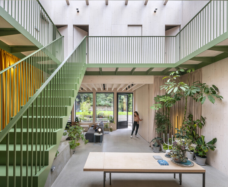 Премия RIBA «Дом года 2023»: «Зеленый дом» компании Hayhurst & Co. стал лучшим жилым проектом в Великобритании — изображение 2 из 5
