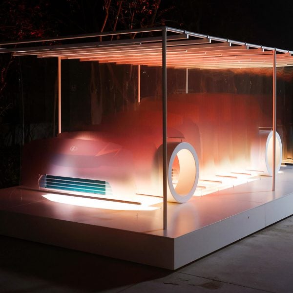 Марьян ван Обель создает автомобильную установку с использованием фотоэлектрических панелей