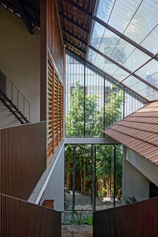 House of Noufal / 3dor Concepts - Фотография интерьера, лестница, фасад, балка