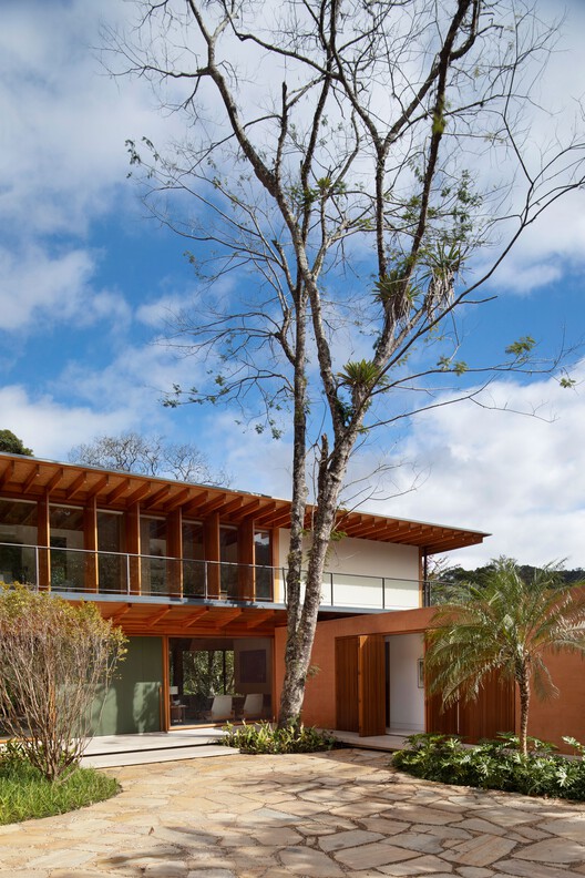HPZ House / Magarão + Lindenberg Arq - Экстерьерная фотография, окна, фасад