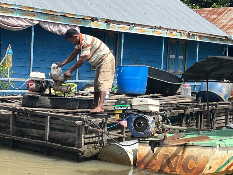 Климатические уроки плавучих деревень Камбоджи — изображение 16 из 22