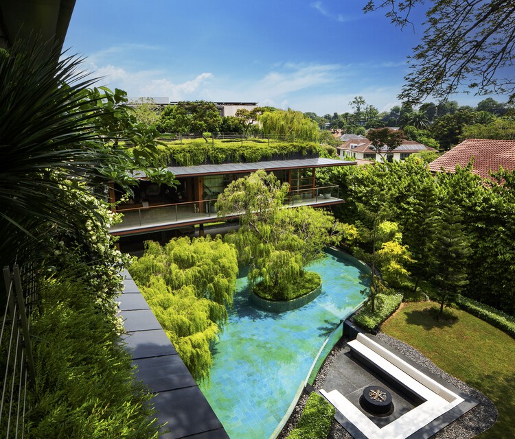 Rain Tree House / Guz Architects - Экстерьерная фотография, набережная, сад, двор