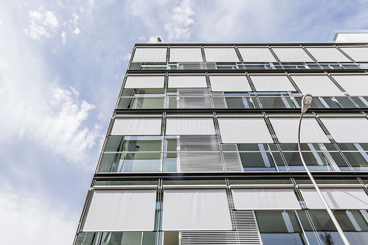 Динамические фасады зданий: гибкость и адаптируемость в архитектуре — изображение 7 из 12