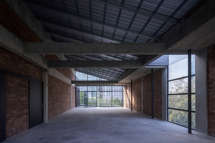 Проект «Консерватория» / Kee Yen Architects — Фотография интерьера, спальня, балка