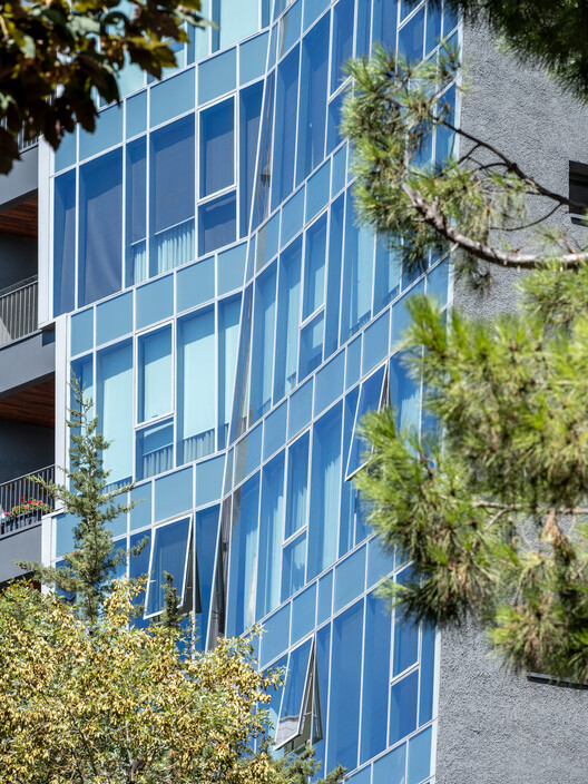 Жилой дом ZENEL / Aytac Architects - Экстерьерная фотография, окна, фасад