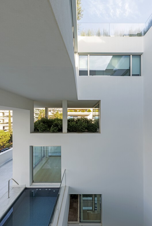 дома в стороне / KLab Architecture - Фотография интерьера, Окна