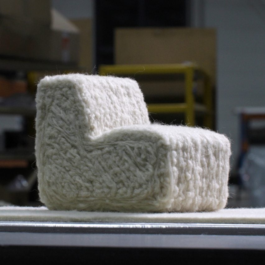 Модель шерстяного стула, напечатанного на 3D-принтере, от Кристиана Мейндертсмы.