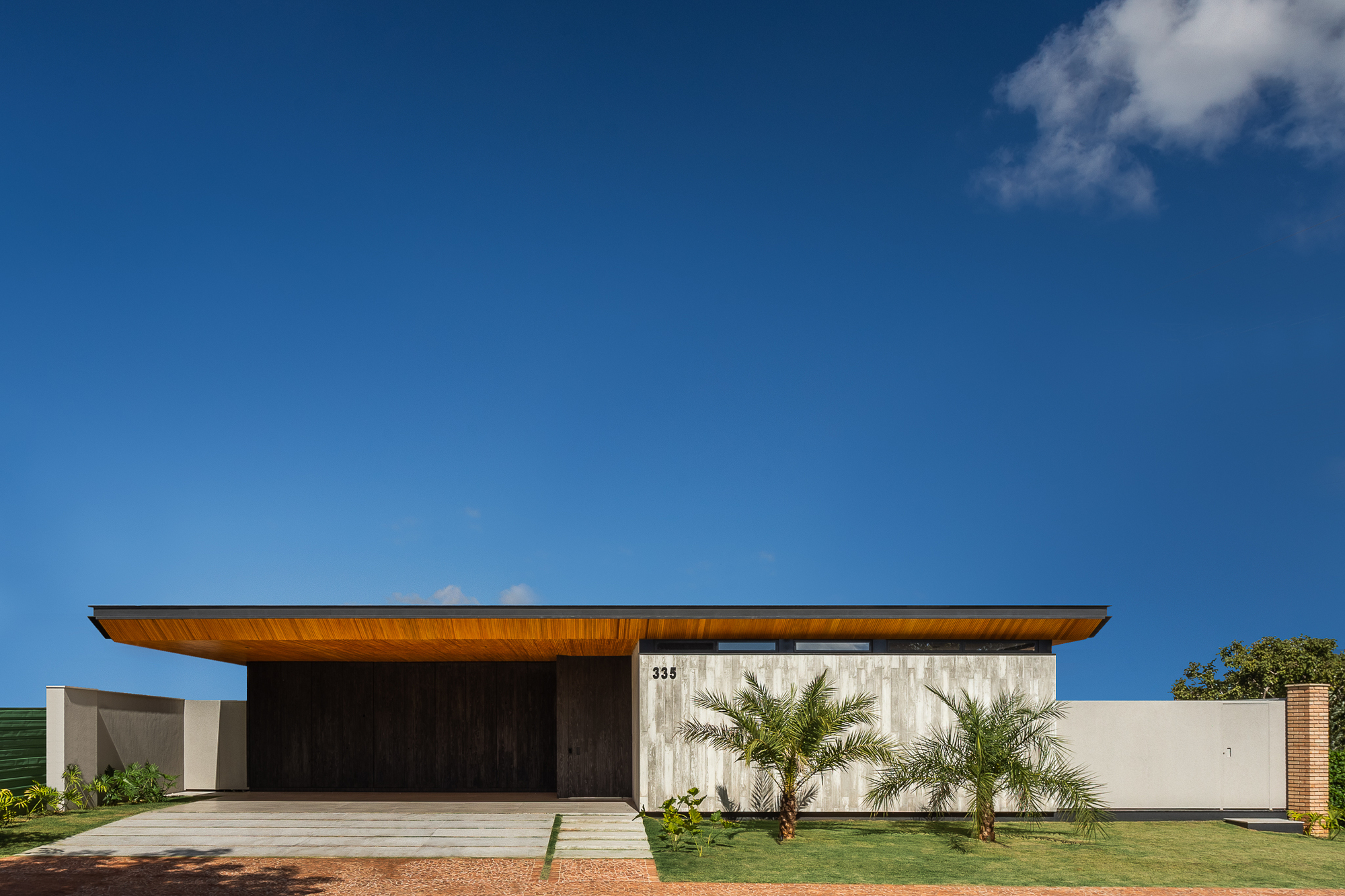 AG House / Studio Porto Arquitetura