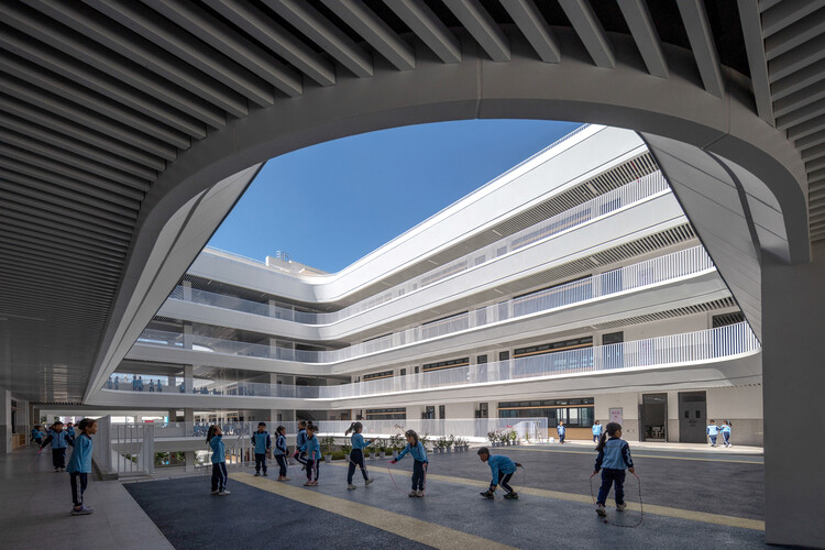 Начальная школа Цзиньбан / ONENESS STUDIO - Фотография интерьера, окон, фасада