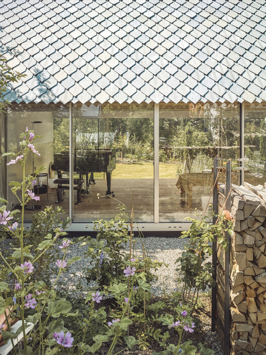 Музыкальный павильон / Лоренц Бахманн + Atelier Void - Фотография экстерьера, сад
