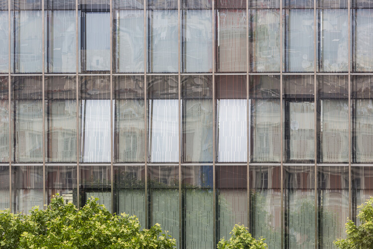 Солнцезащитные фасады: от керамических текстильных систем до двойного стекла – Изображение 9 из 9