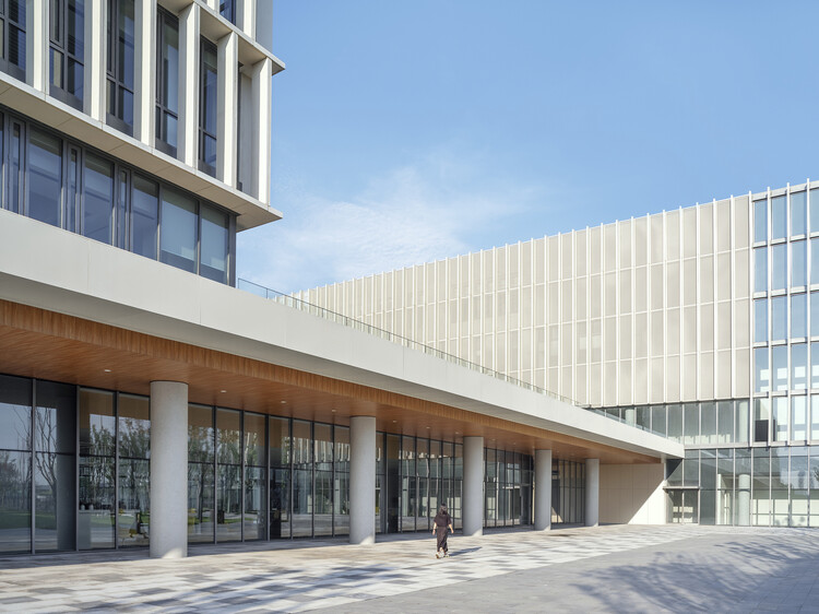 Школа и студии Whittle Suzhou / Perkins Eastman - фотография экстерьера, окон, фасада