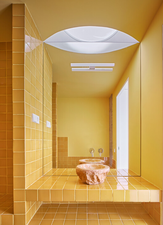 Ремонт мансарды Blurring 2 / Баже Жираме - Фотография интерьера, ванная комната, освещение