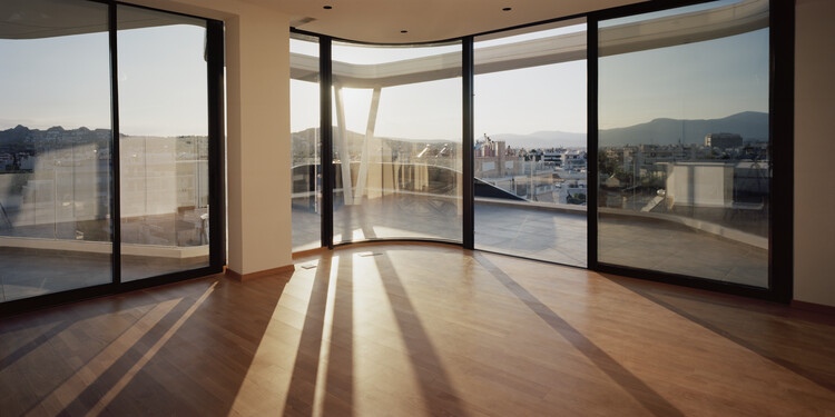 Жилой дом «Бабочка» / ArchitectScripta - Фотография интерьера, окна, двери, стекло