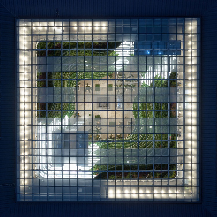 Хайнаньское энергетическое торговое здание / КРИС ЯО |  ARTECH - Фотография экстерьера, Окна