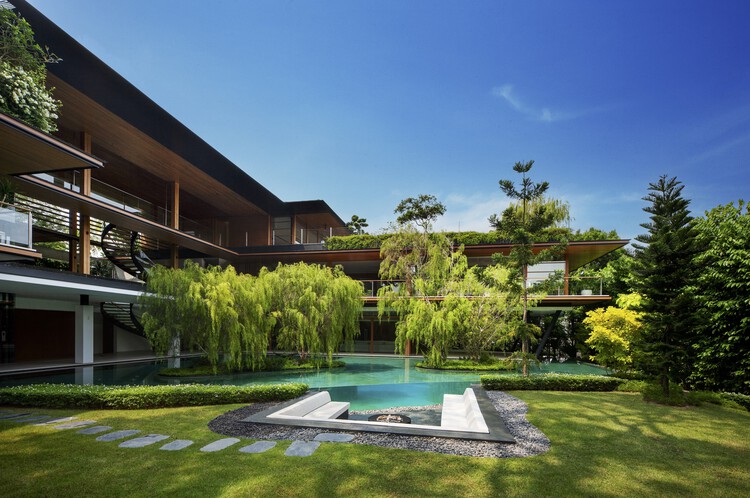 Rain Tree House / Guz Architects - Экстерьерная фотография, сад, двор