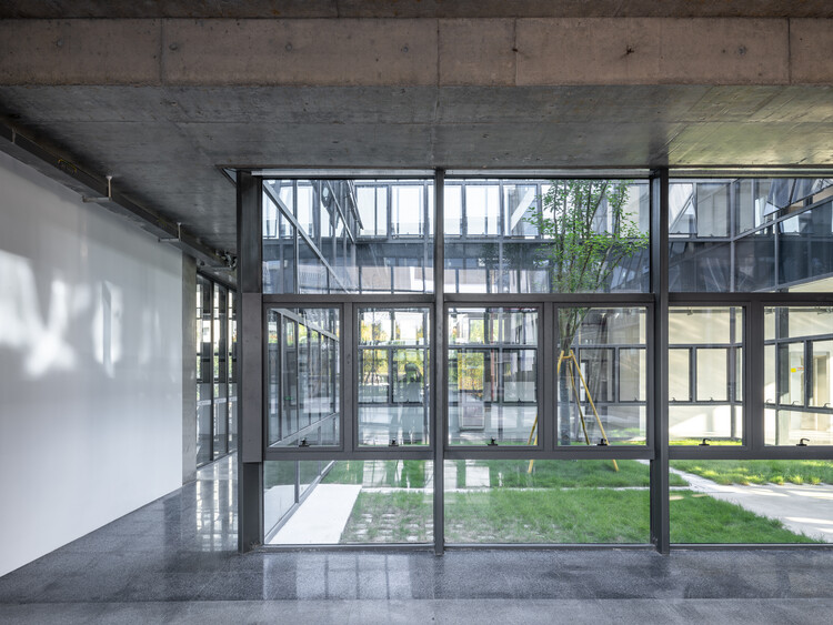 Центр международного обмена Медицинского университета Вэньчжоу / Ателье FCJZ - Фотография интерьера, фасада, окон